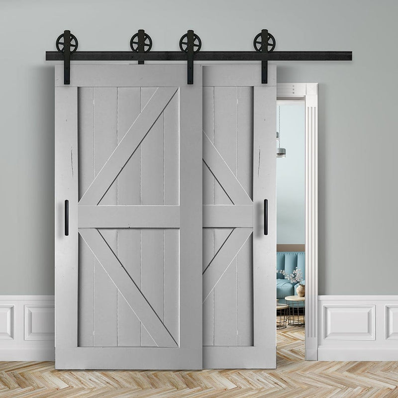 Doppelschiebetür voreinander herlaufend in Scheunentor-Optik Modell Arrow - Farmhouse Barn Door rustikal