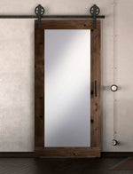Schiebetür in Scheunentor Optik Modell Mirrow - Farmhouse Barn Door rustikal nach links öffnend / Spiegel nur Vorderseite / Nuss hell