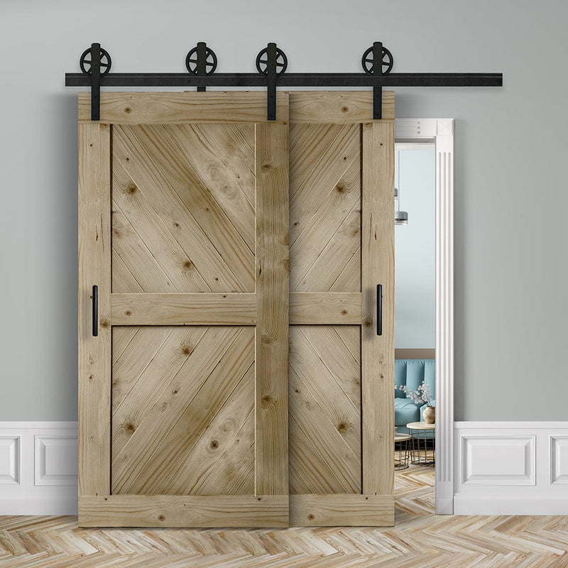 Doppelschiebetür voreinander herlaufend in Scheunentor-Optik Modell Sloping- Farmhouse Barn Door rustikal Muster nur Vorderseite / natur lackiert