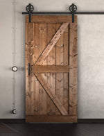 Schiebetür in Scheunentor-Optik im Britisch Farmhouse Stil - Barn Door rustikal - in verschiedenen Farben braun gebeizt / nach rechts öffnend